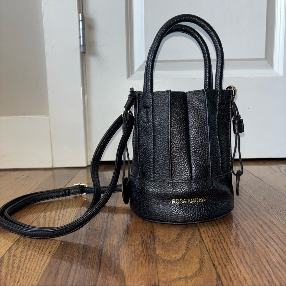 Rosa Amora Women’s Black Handbag / Crossbody
